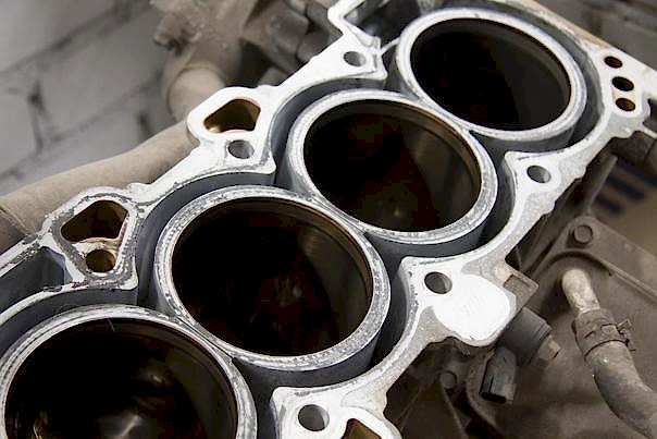 блок цилиндров